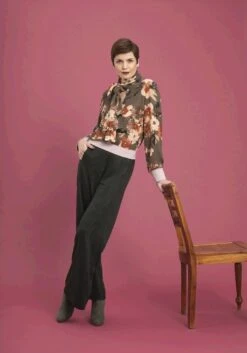 Jersey Milano Polyester Fischgrätenmuster Grün Schwarz -Nähzubehör Verkäufe 2024 339d63cf96dfdba02183fb8a5445d28905540697 294927 10